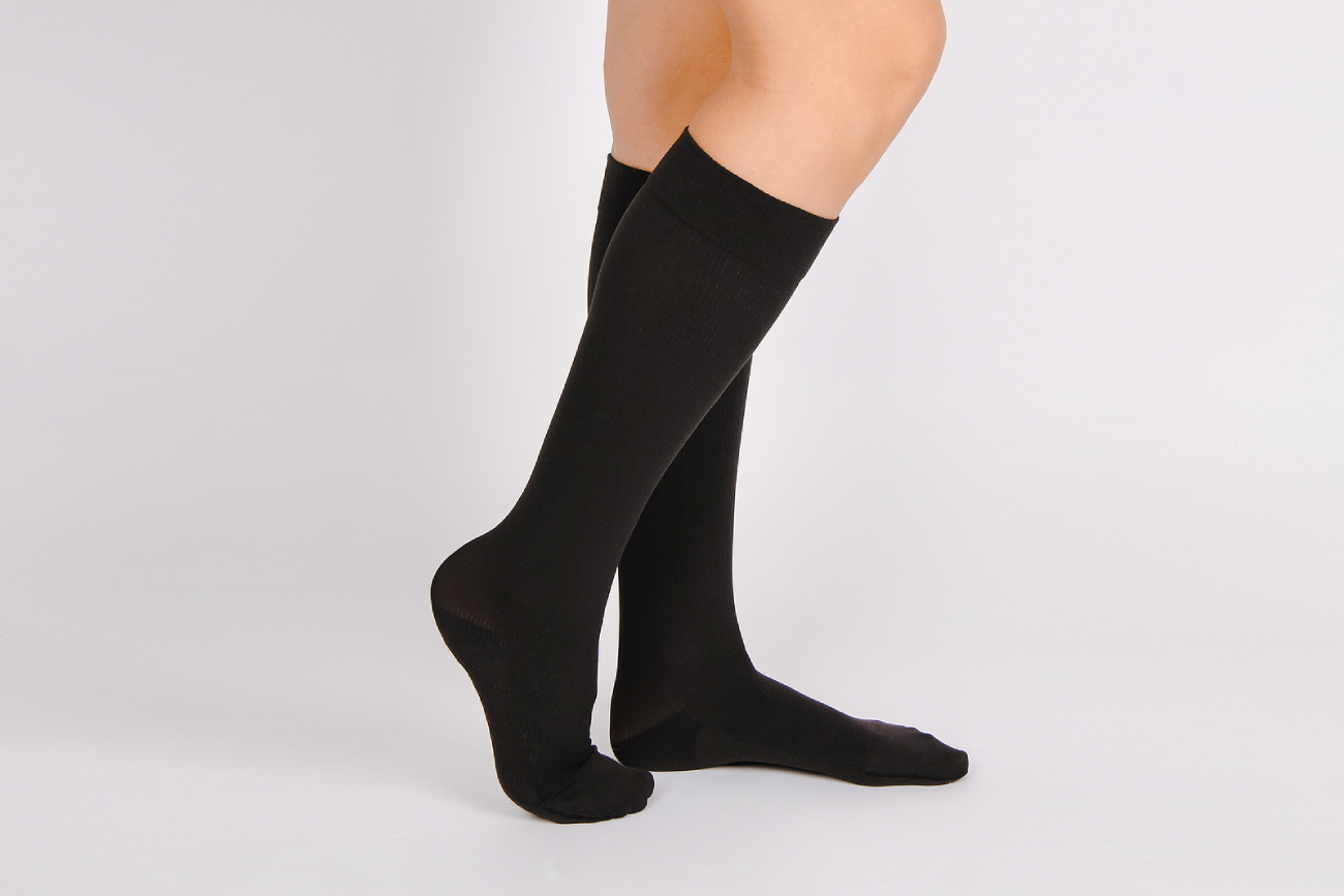 Do Compression Socks Relieve Heel Pain While Walking?